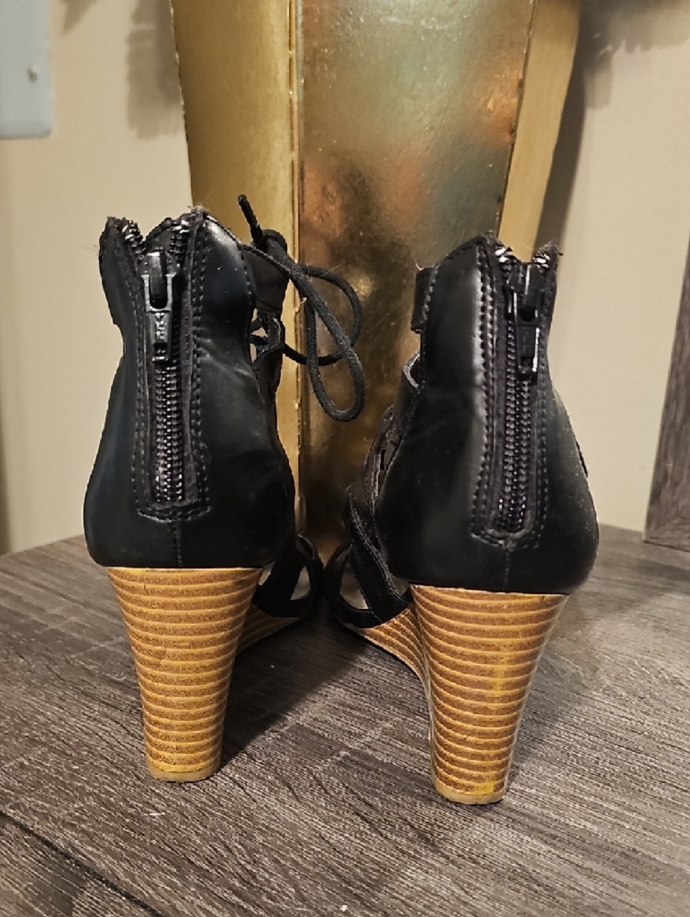 Black Lace-Up Wedge Sandals - Women - Picture 4 of 4